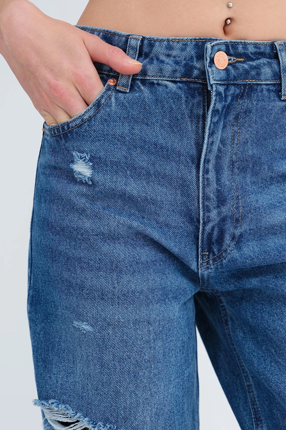 Blue_Ripped-Denim-Jeans-addax