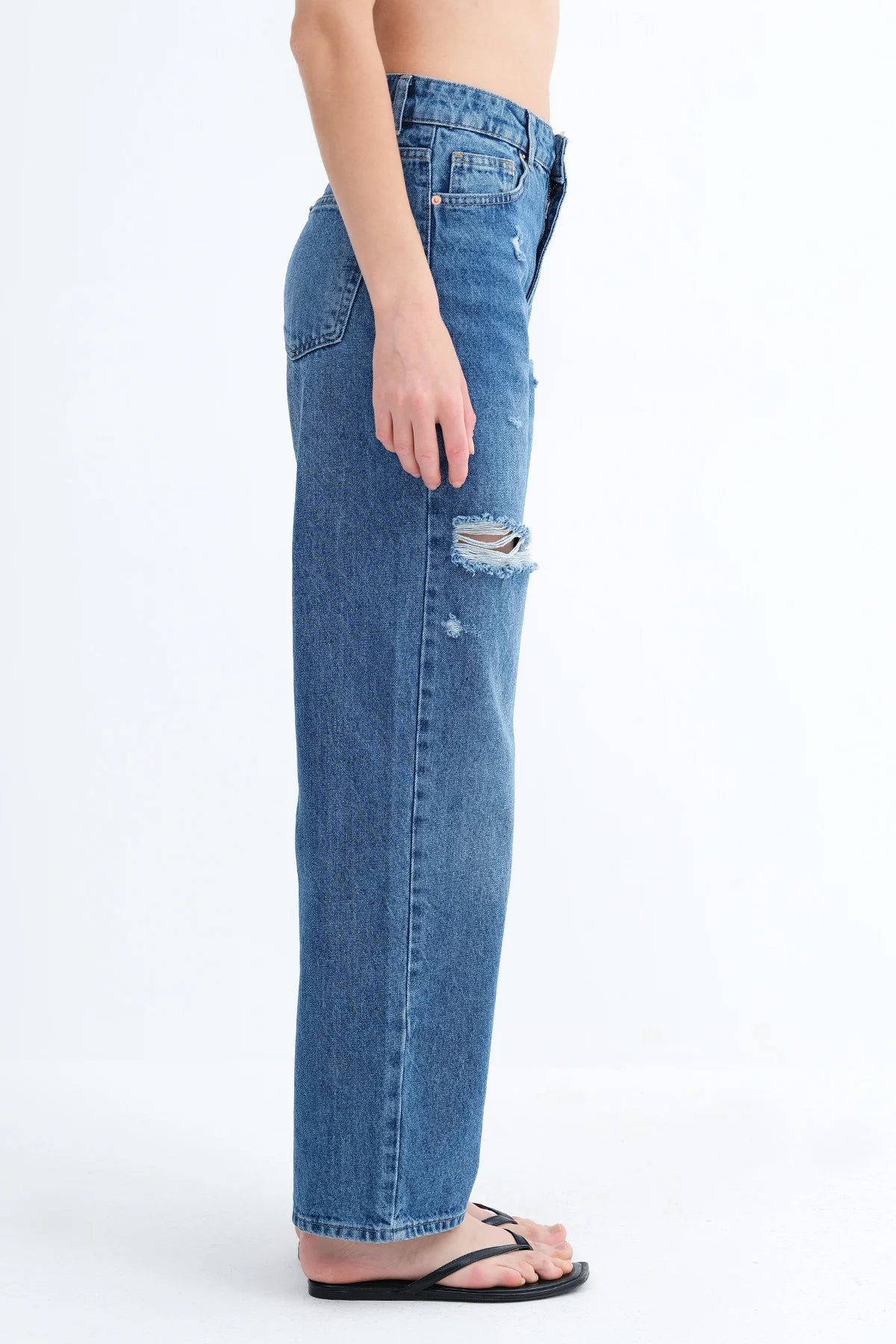 Blue_Ripped-Denim-Jeans-addax