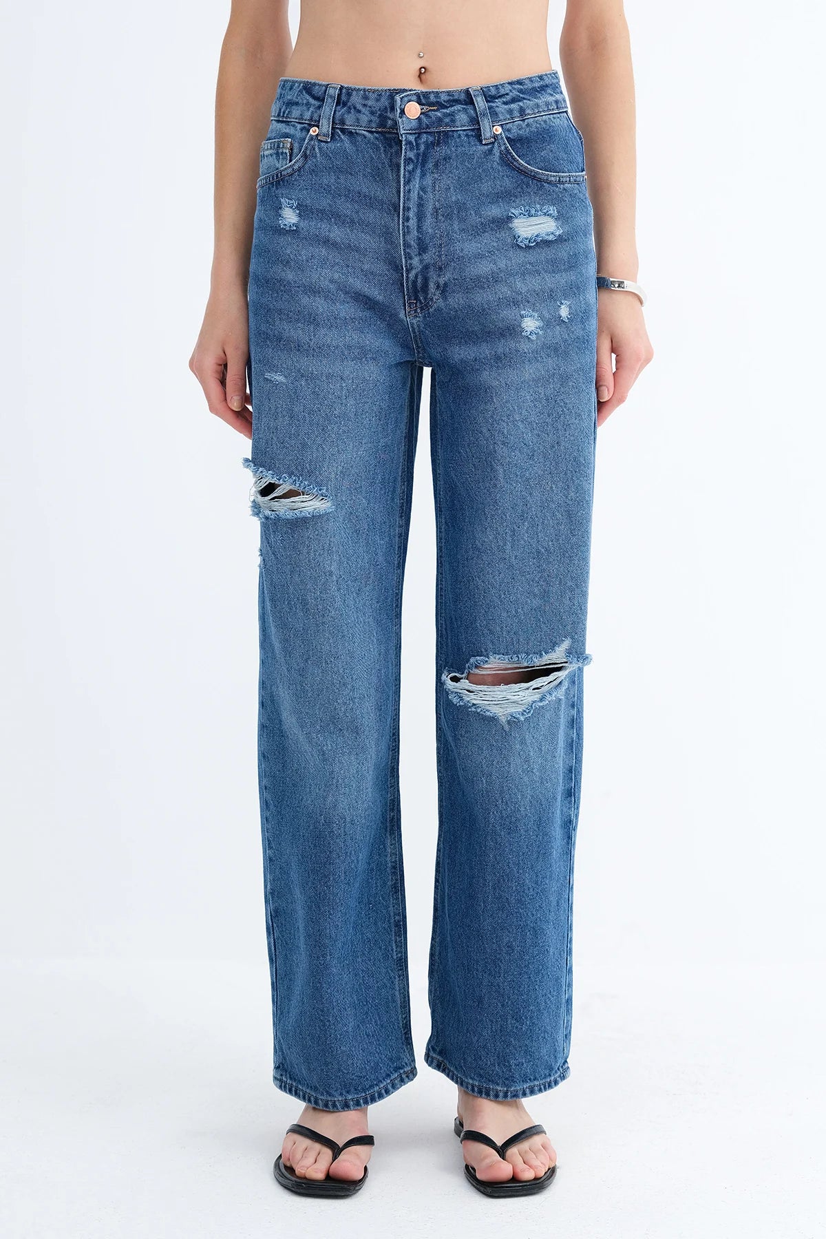Blue_Ripped-Denim-Jeans-addax