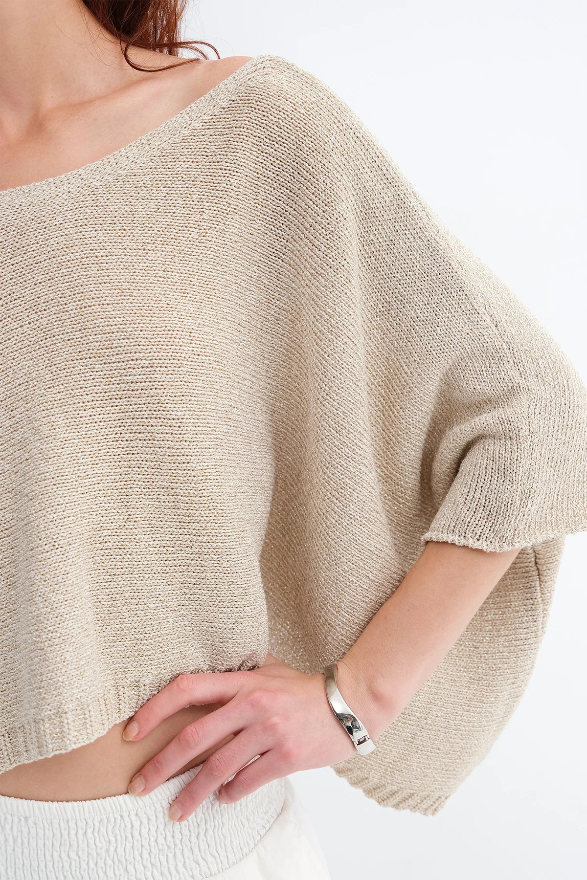 Beige_Shiny-Yarn-Knitting-Knitwear-addax