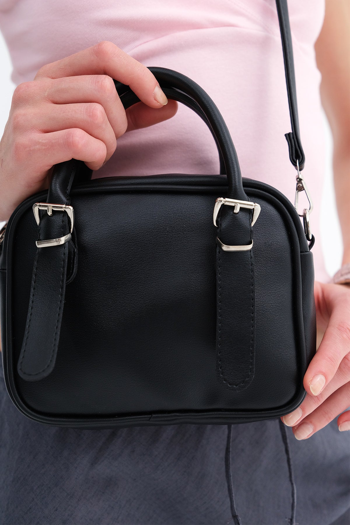 Black_Hand-and-Shoulder-Bag-addax