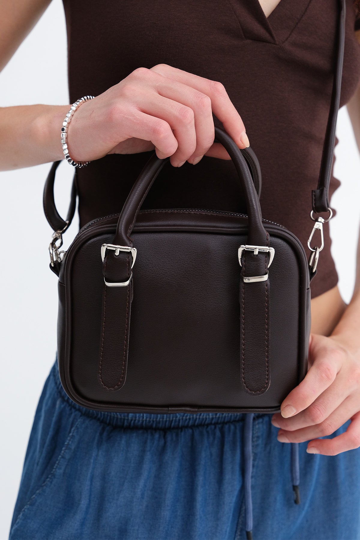 Brown_Hand-and-Shoulder-Bag-addax