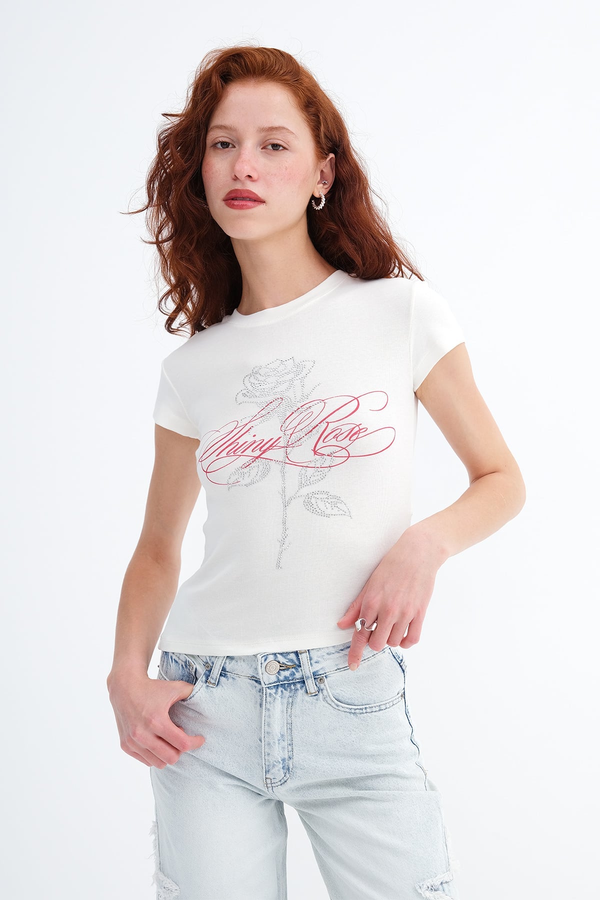 Ecru_Kısa-Kollu-Taşlı-T-shirt-P9039-addax