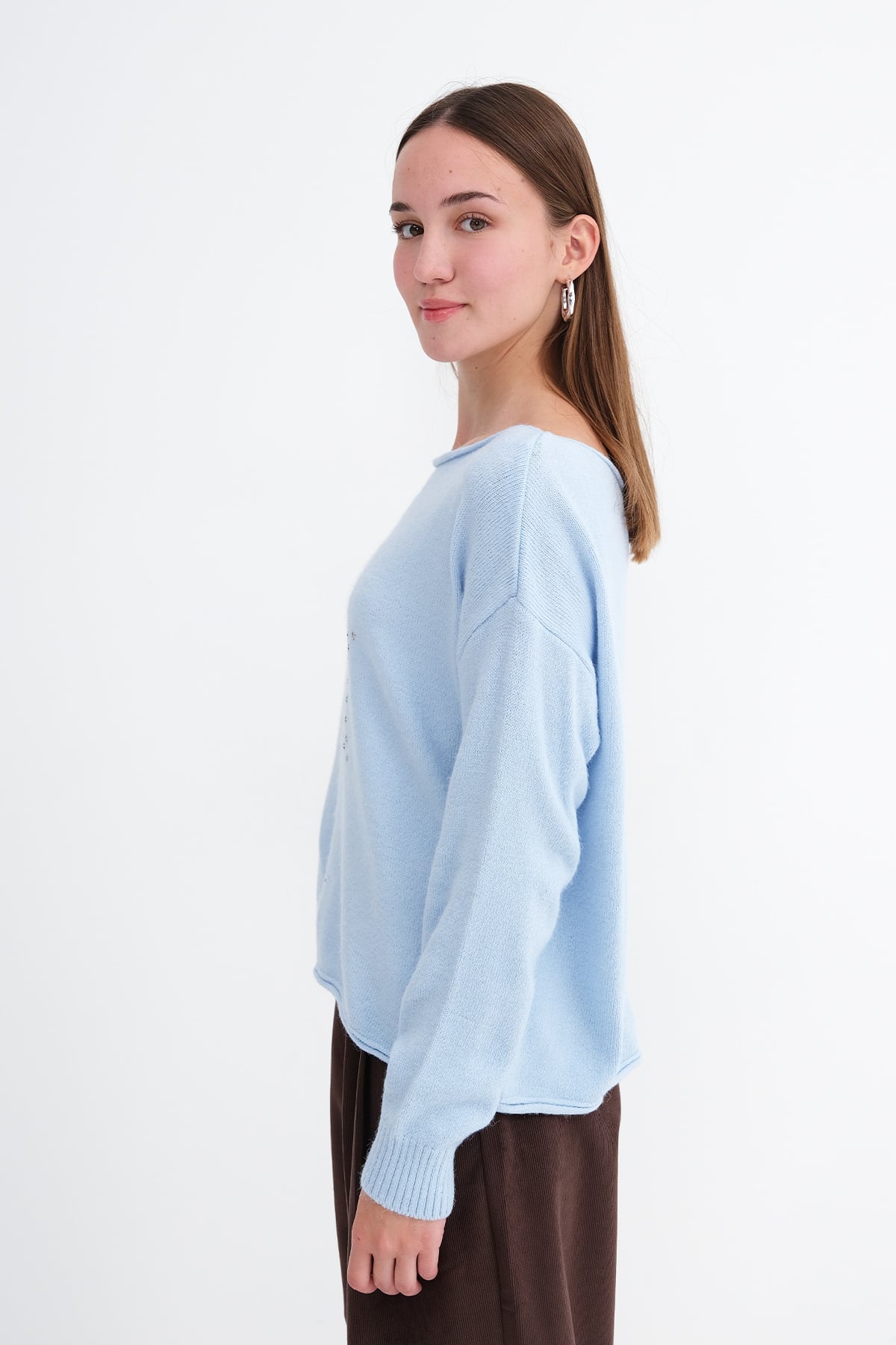 Ice-Blue_Star-Rhinestone-Knit-Sweater-addax