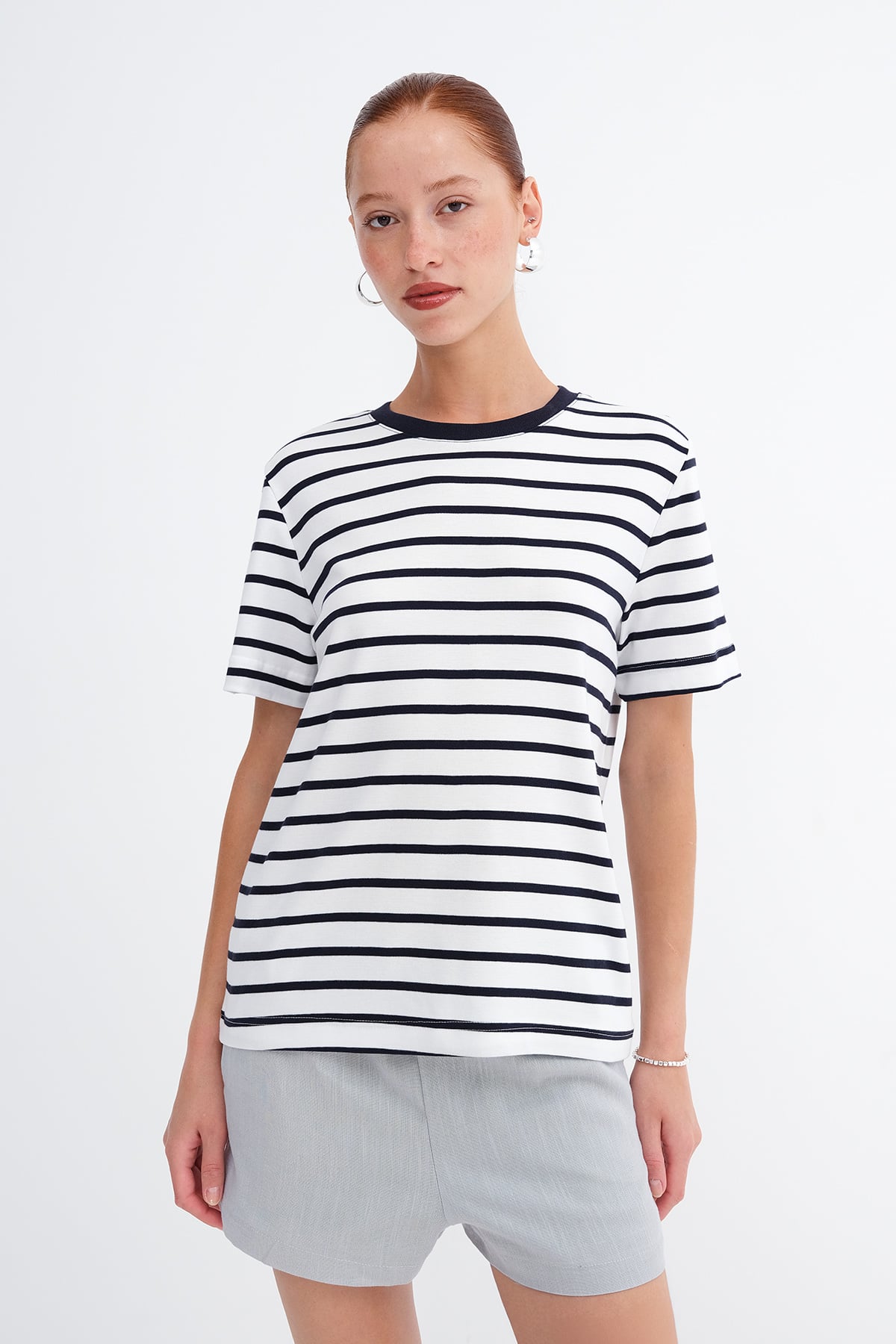 Night-Blue---Ecru_Striped-Short-Sleeve-T-Shirt-addax