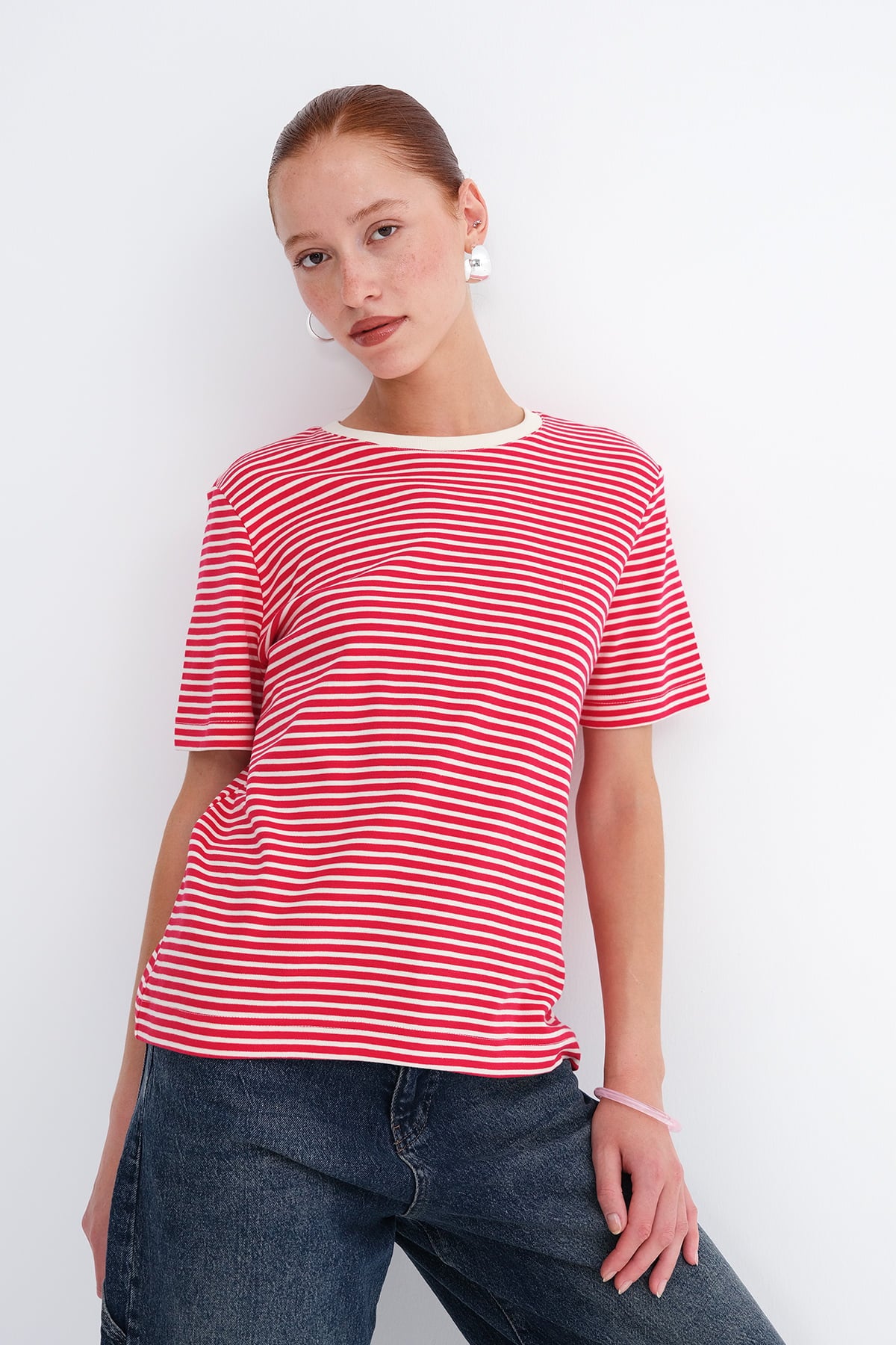 Red---Ecru_Striped-Short-Sleeve-T-Shirt-addax