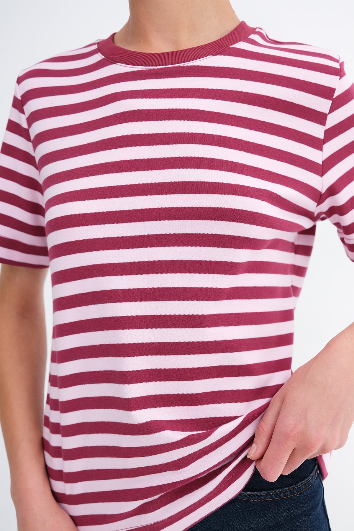 Lotus-Gardenia_Striped-Short-Sleeve-T-Shirt-addax