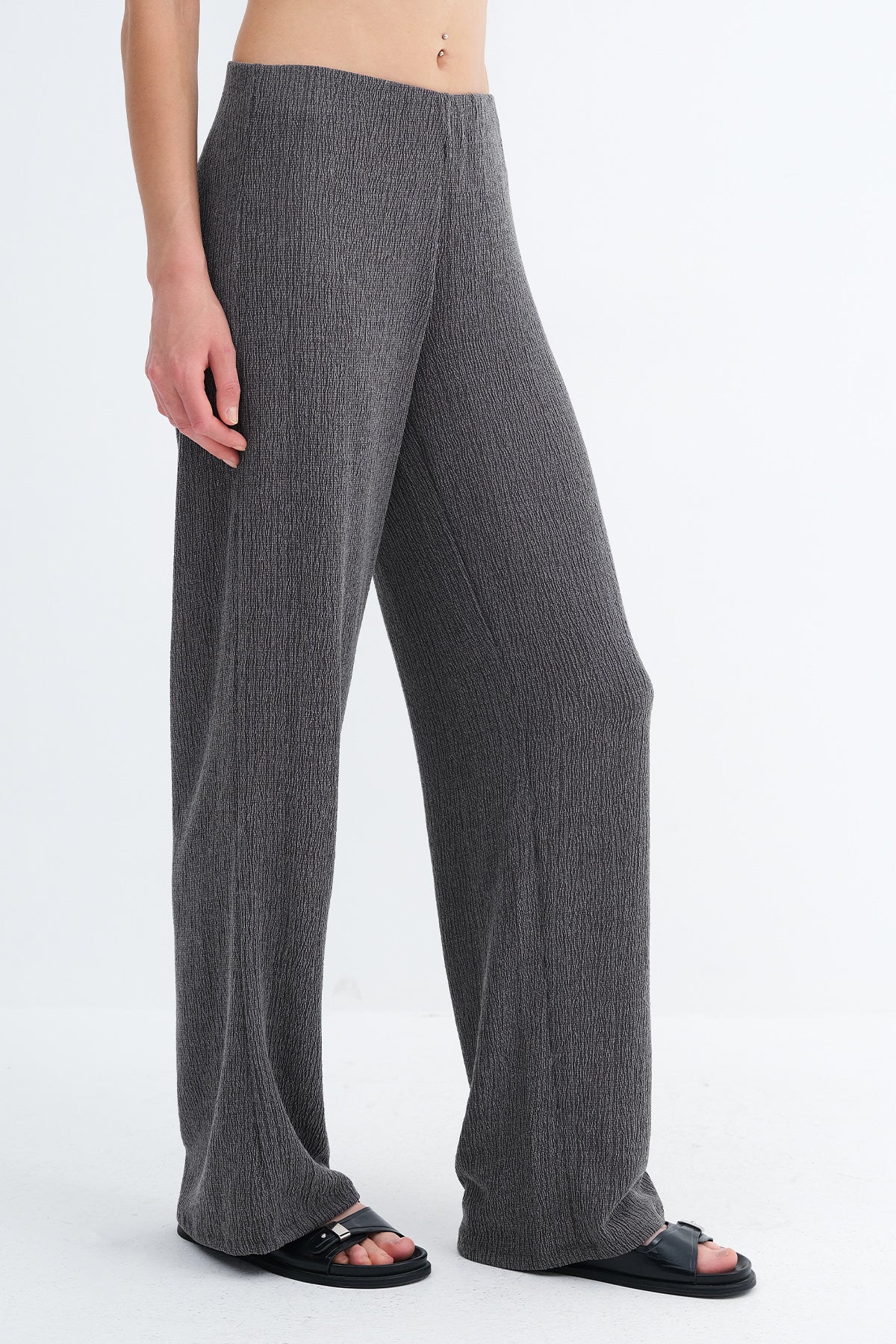 Charcoal_Elastic-Waist-Wide-Leg-Trousers-addax