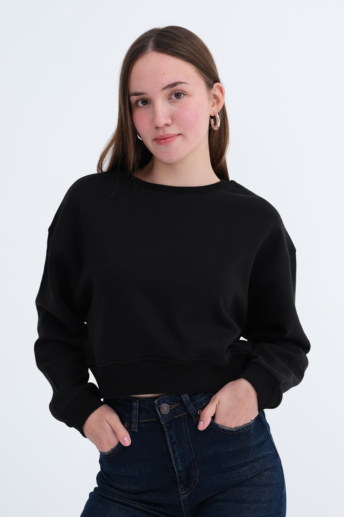 Black_Brushed-Crew-Neck-Sweatshirt-addax