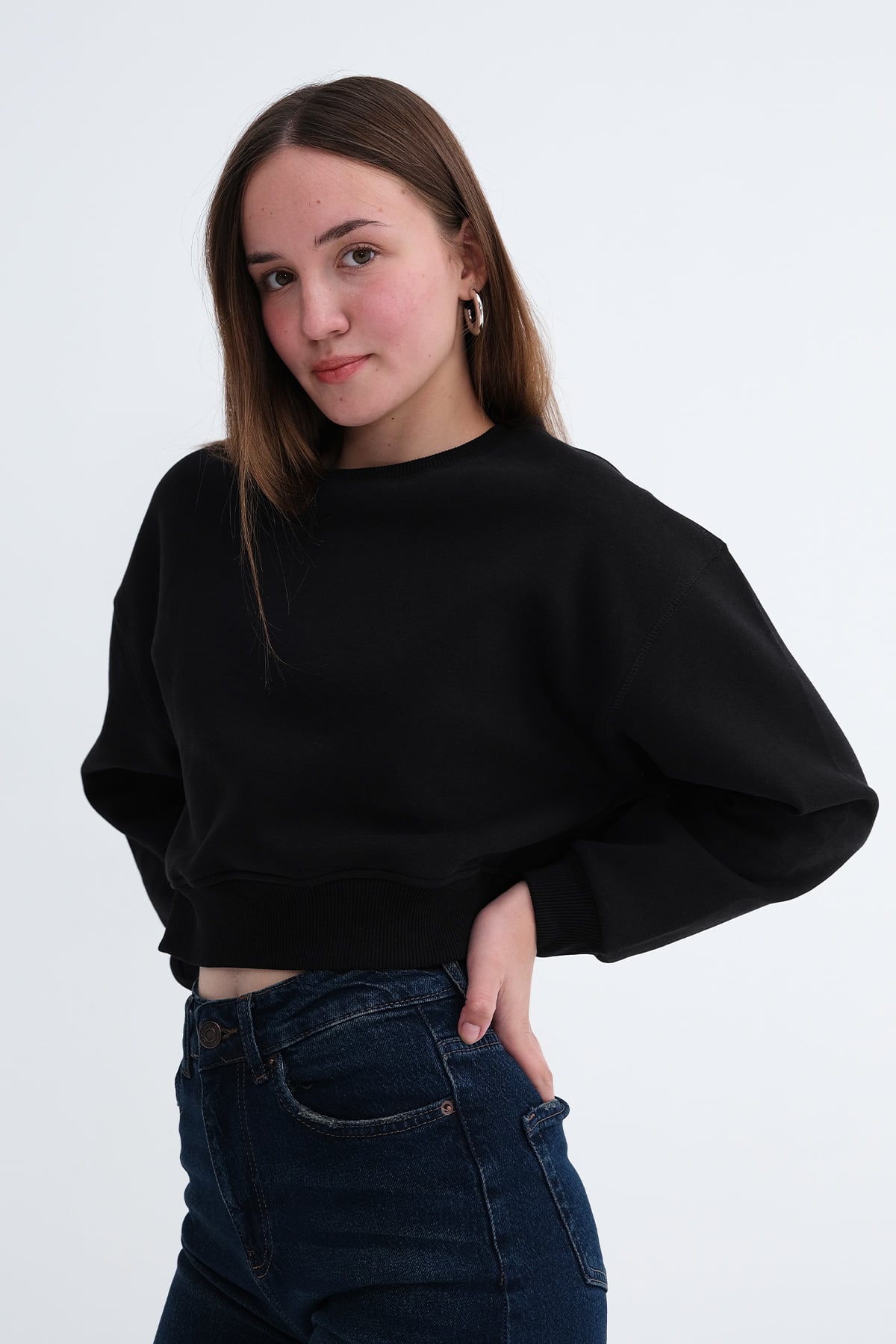 Black_Brushed-Crew-Neck-Sweatshirt-addax