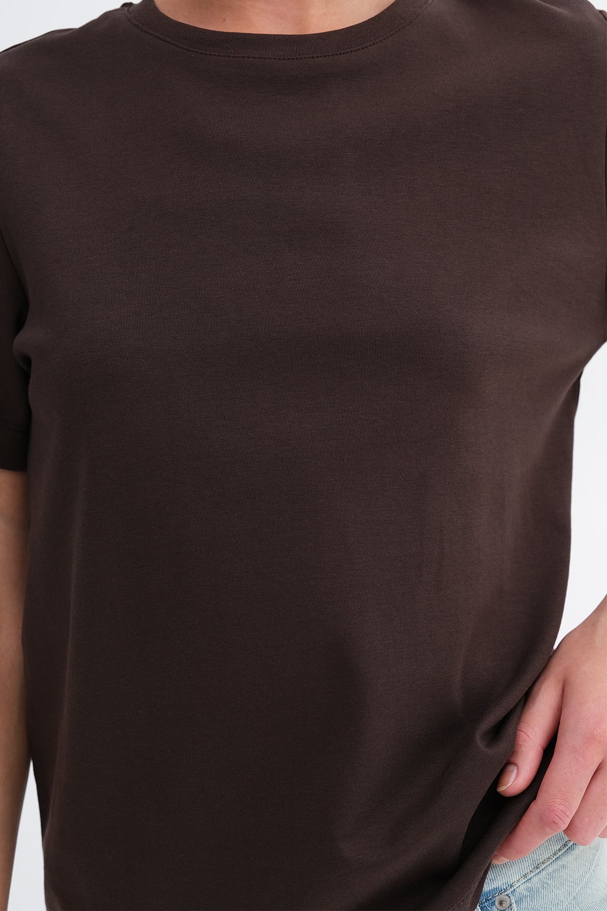 Bitter-Coffee_Crew-Neck-Basic-T-Shirt-addax