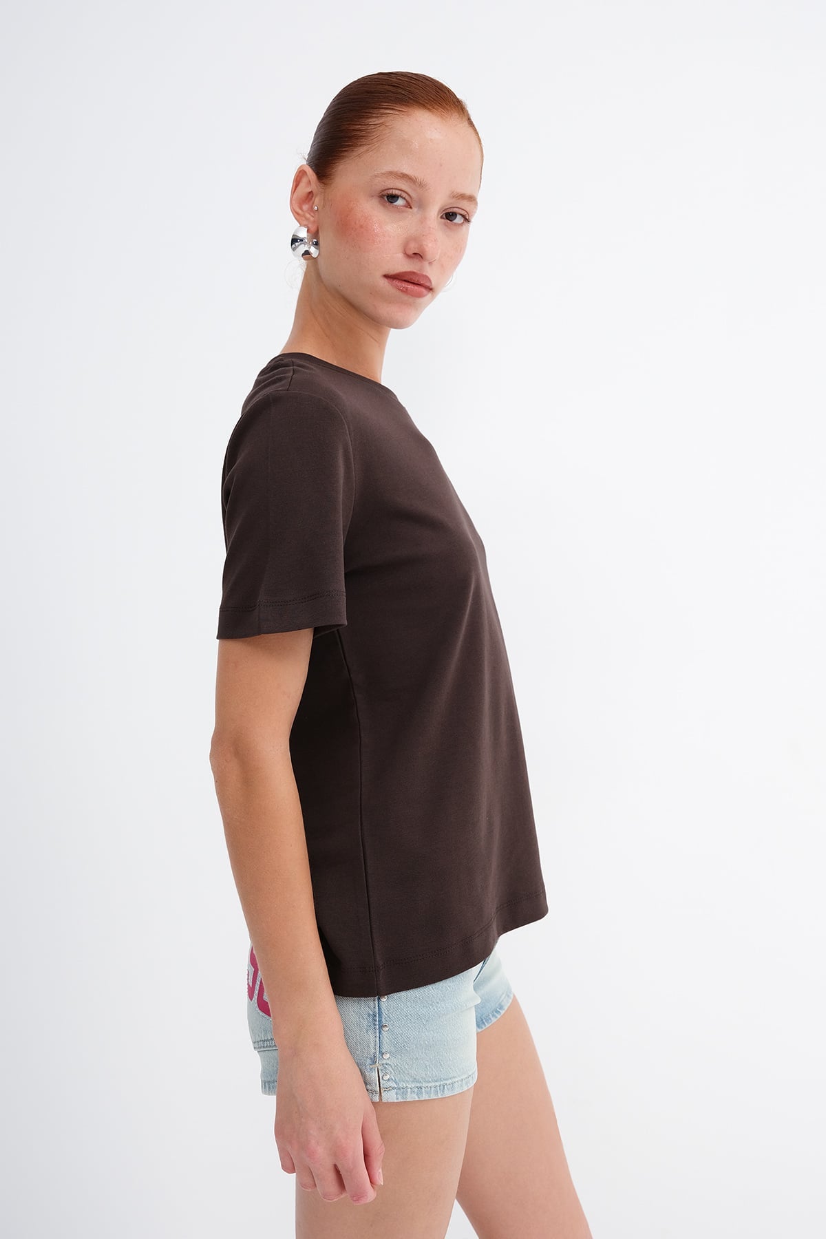 Bitter-Coffee_Crew-Neck-Basic-T-Shirt-addax