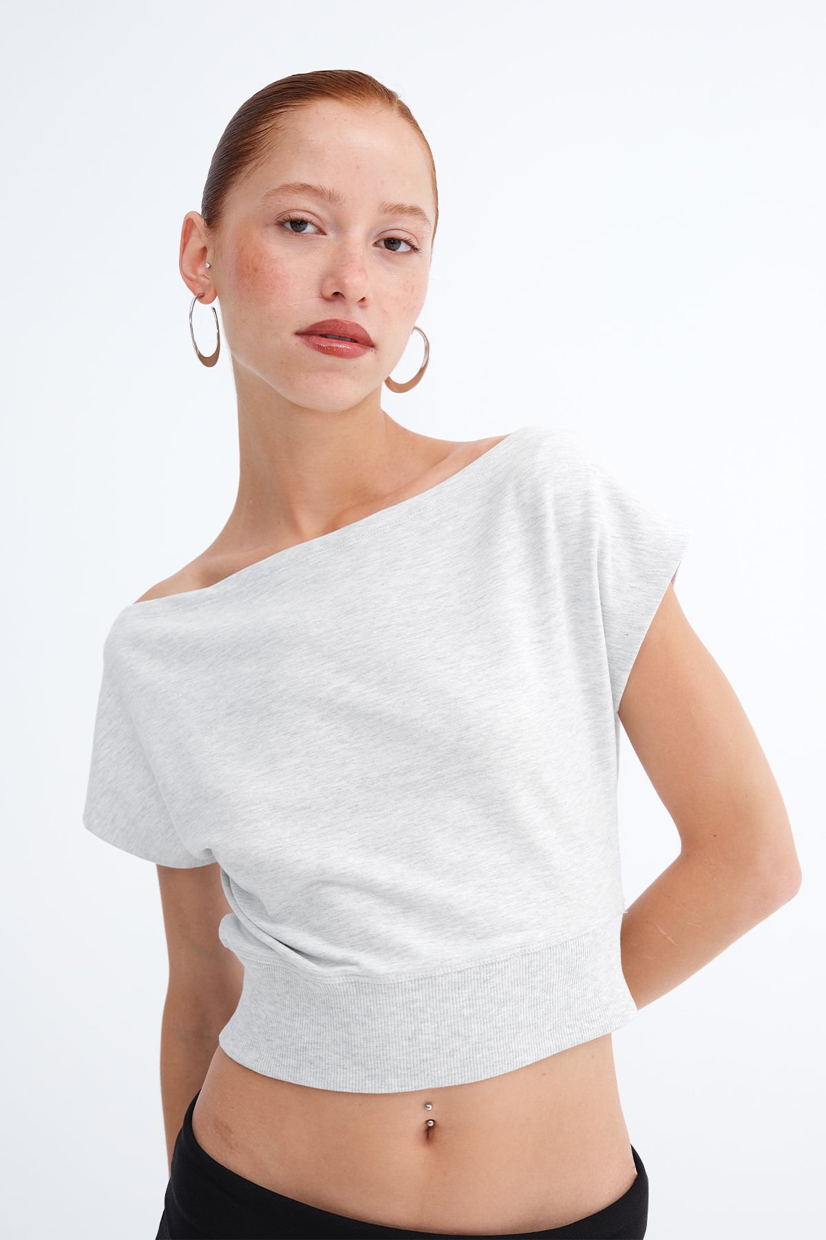 Snow-Melange_Boat-Neck-Crop-T-Shirt-addax
