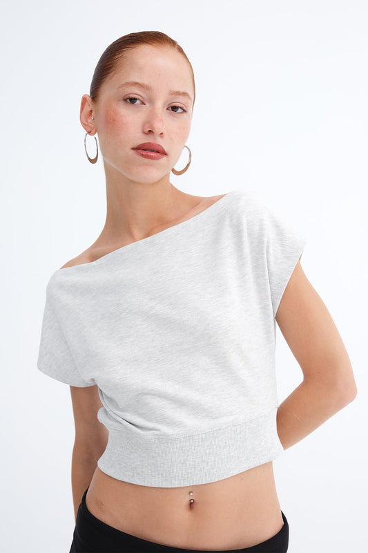Snow-Melange_Boat-Neck-Crop-T-Shirt-addax