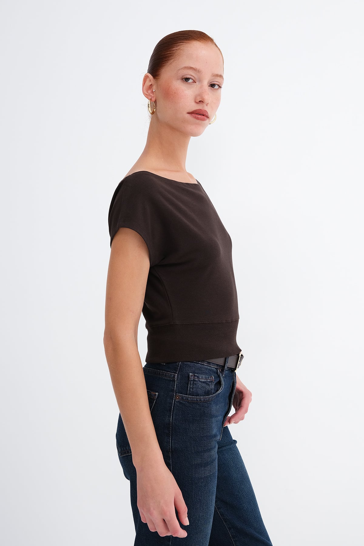 Bitter-Coffee_Boat-Neck-Crop-T-Shirt-addax
