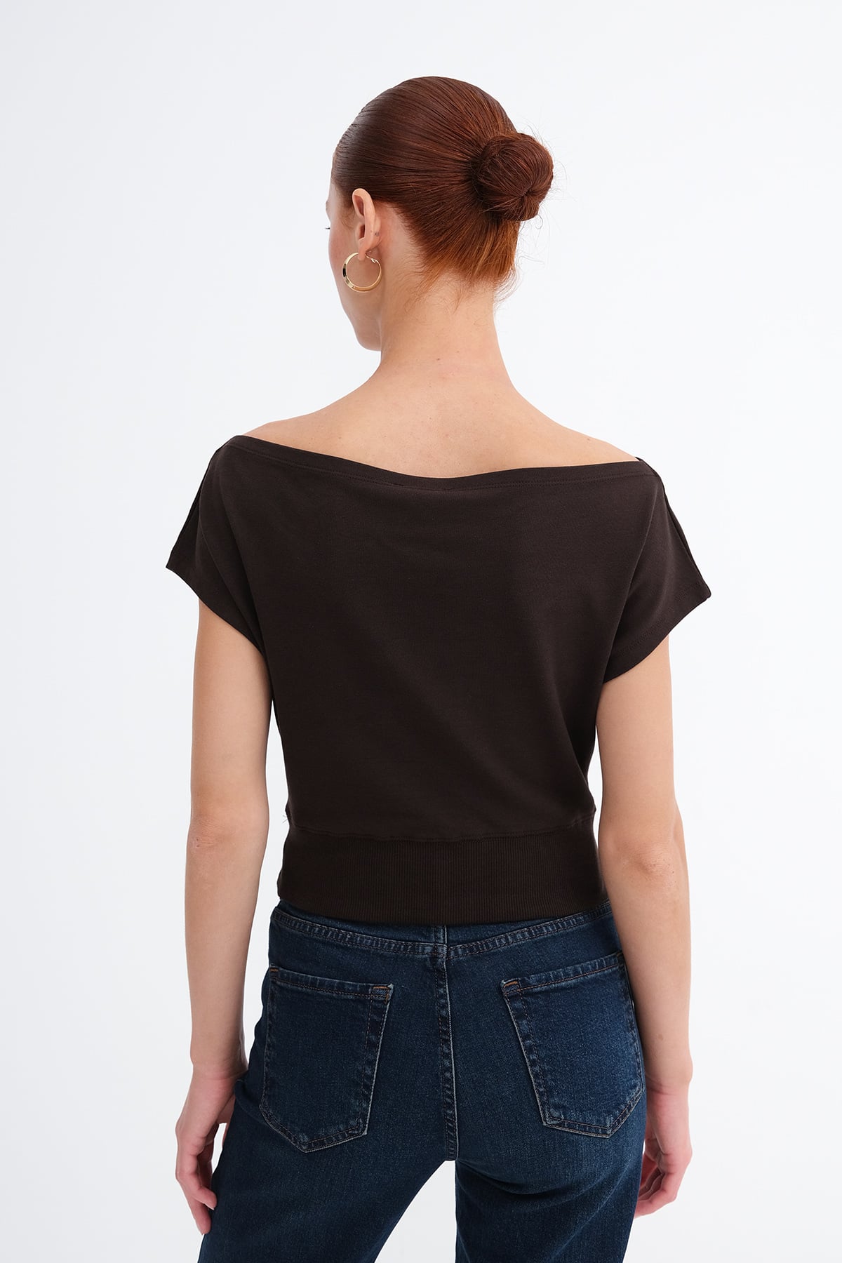 Bitter-Coffee_Boat-Neck-Crop-T-Shirt-addax