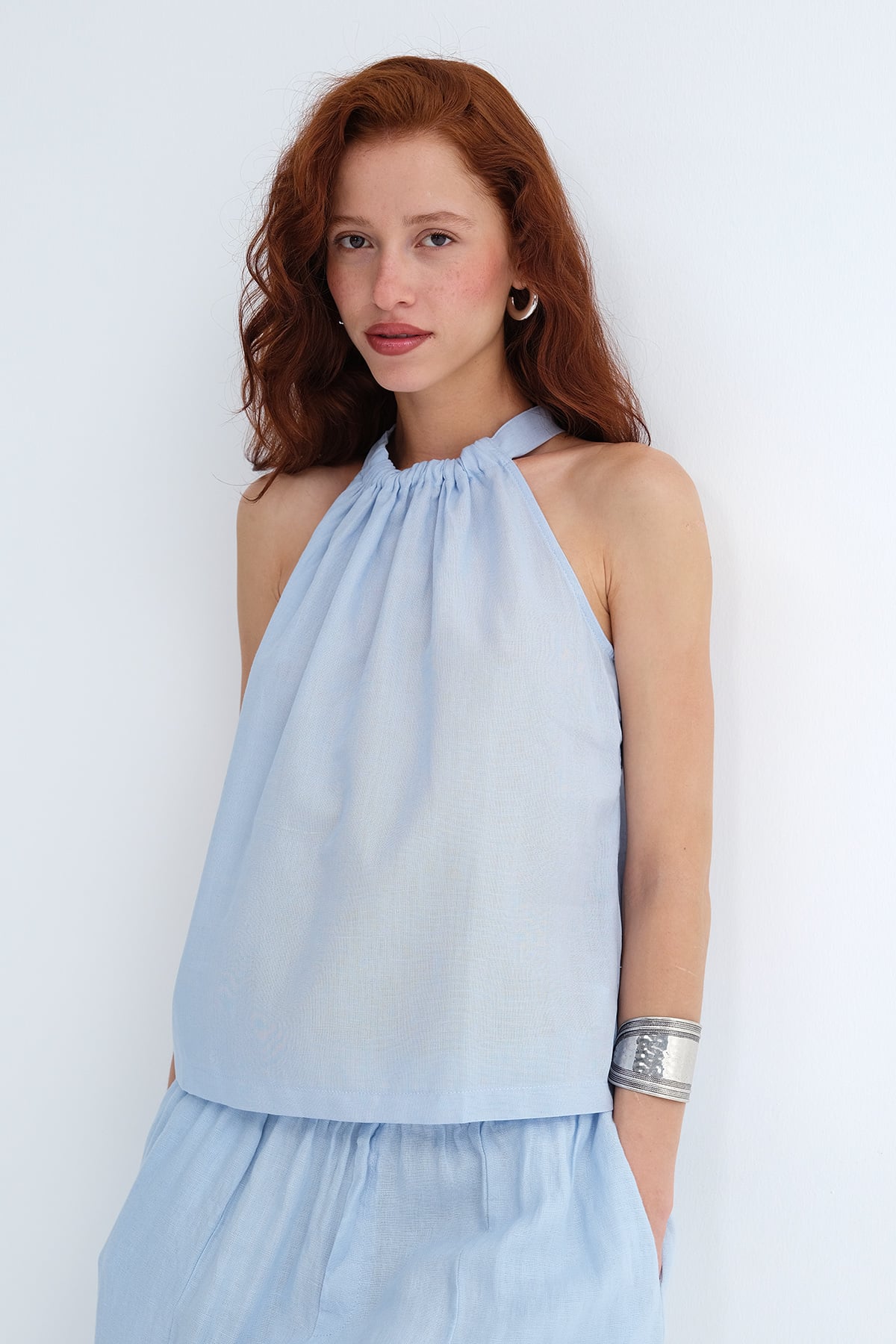 Baby-Blue_Sleeveless-Neckline-Blend-Blouse-addax