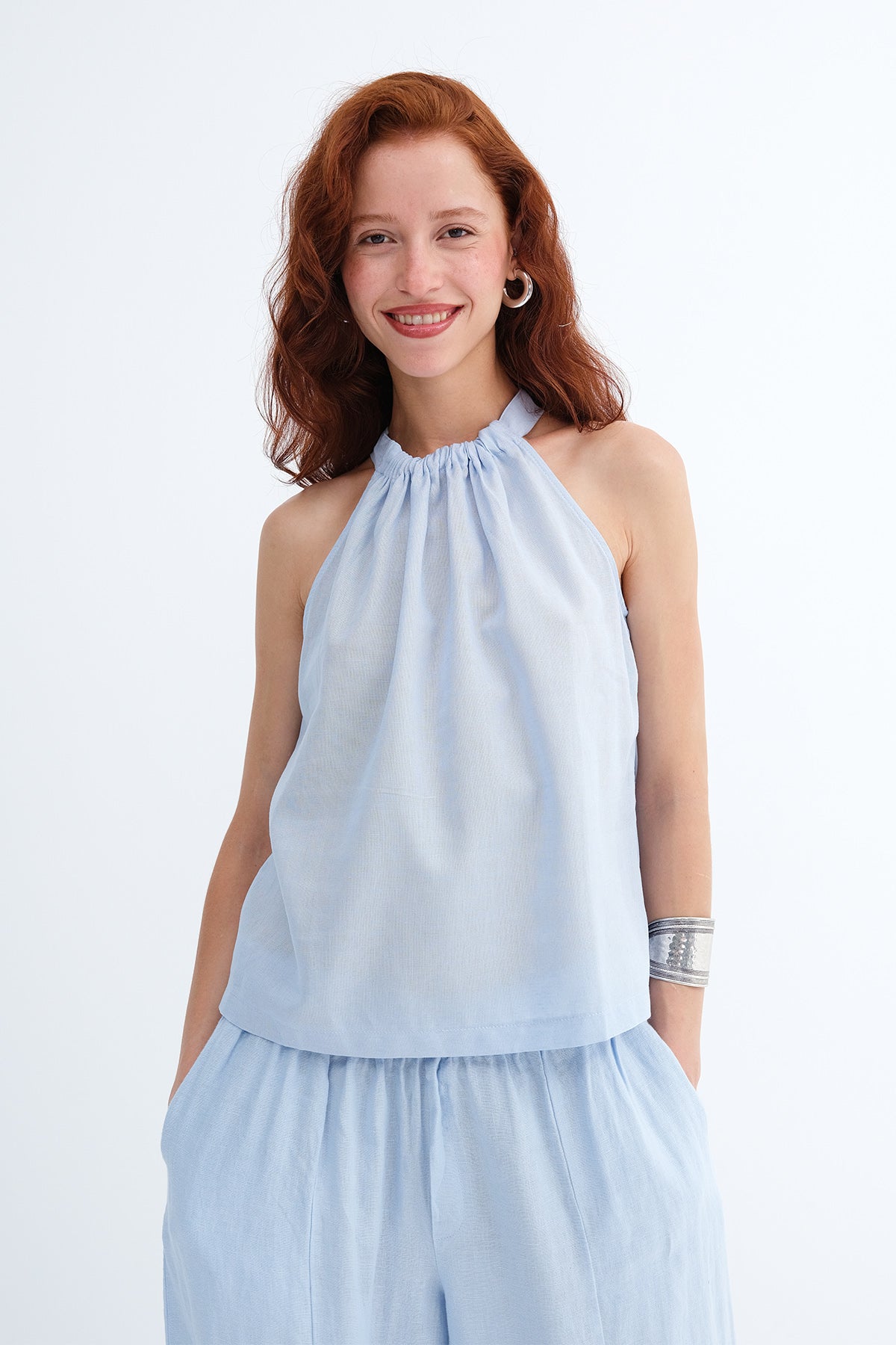 Baby-Blue_Sleeveless-Neckline-Blend-Blouse-addax