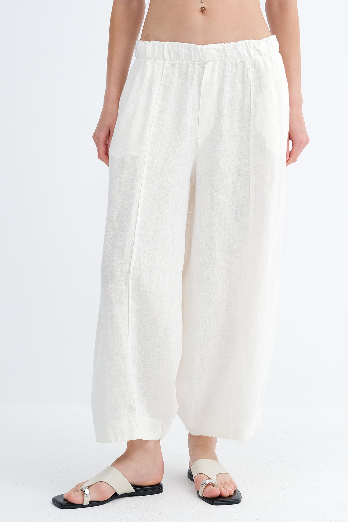 Ecru_Elastic-Waist-Linen-Trousers-addax