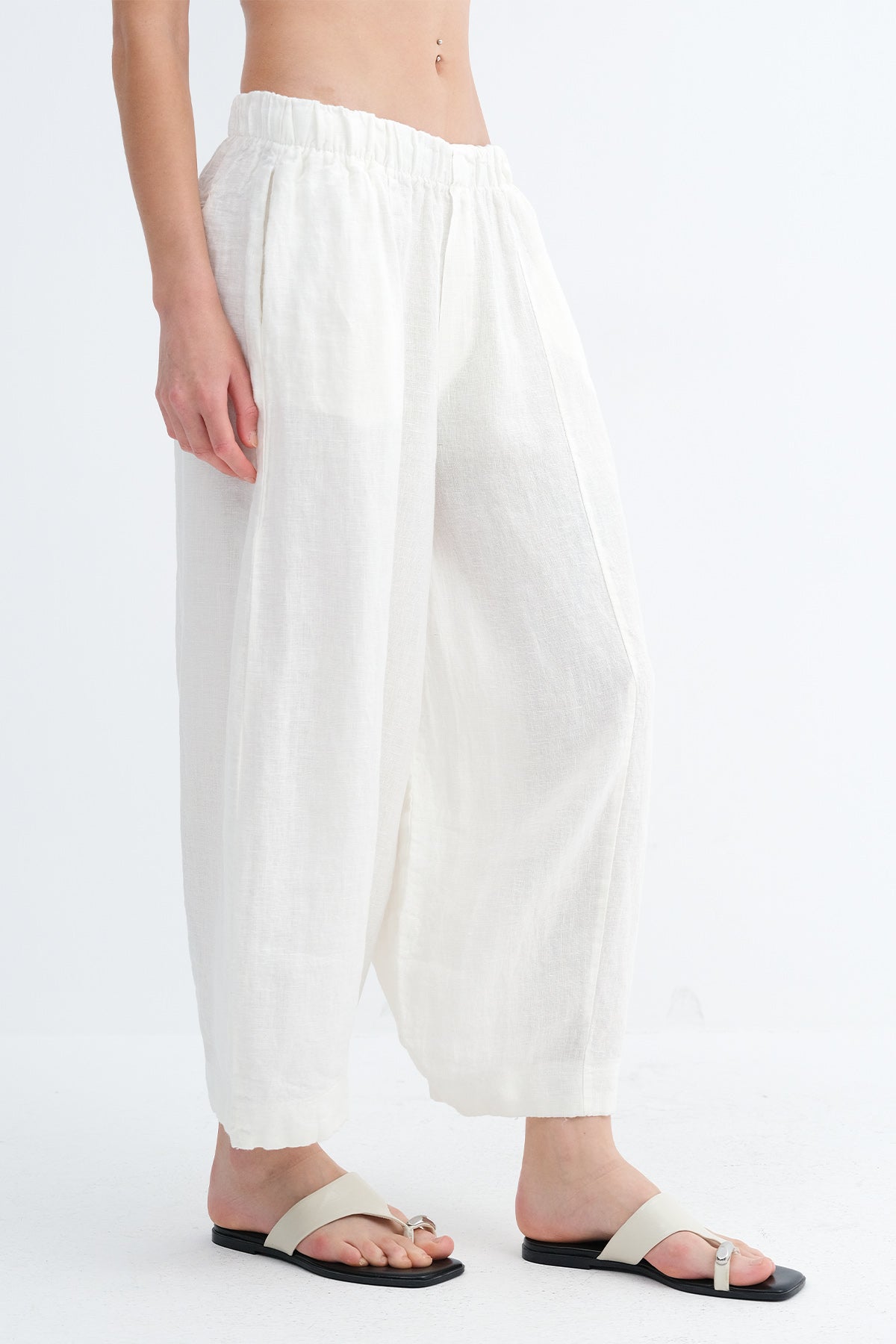 Ecru_Elastic-Waist-Linen-Trousers-addax