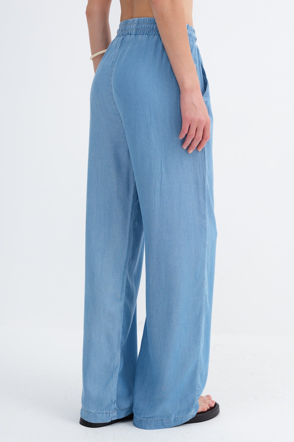 Light-Blue_Elastic-Waist-Trousers-addax