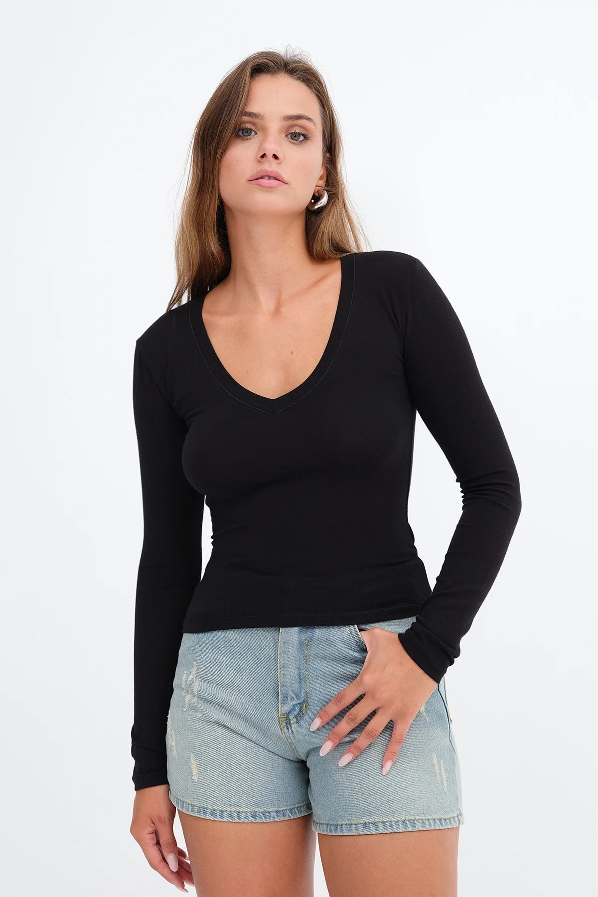 Black_Long-Sleeve-T-shirt-addax