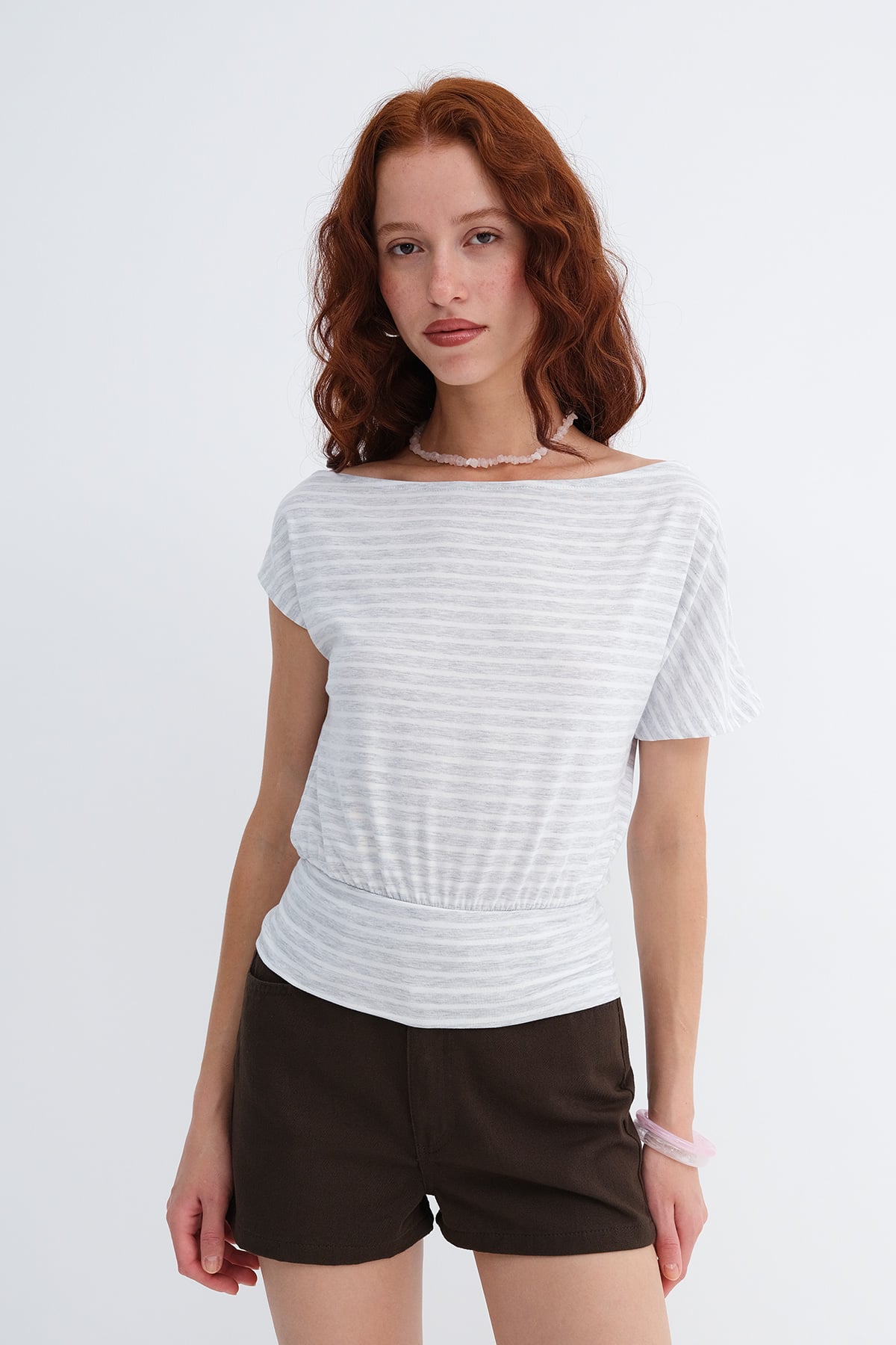 Snow-Melange-white_Striped-Elastic-Hem-T-Shirt-addax