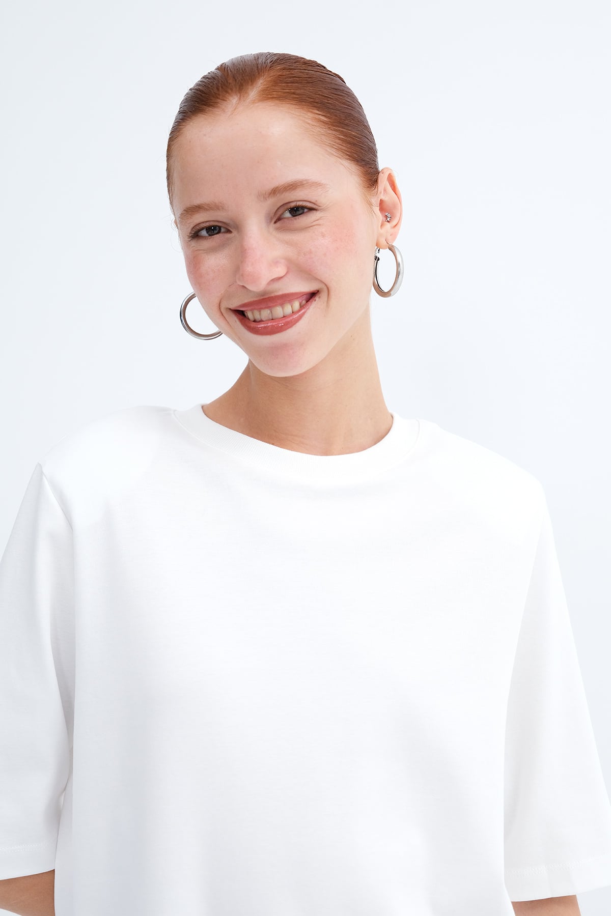 White_Basic-Shoulder-Pad-T-Shirt-addax