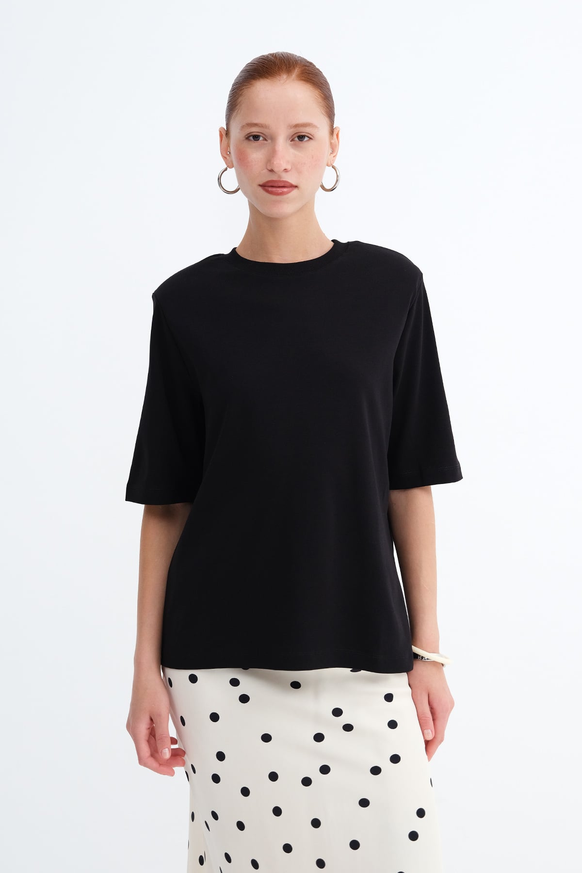 Black_Basic-Shoulder-Pad-T-Shirt-addax