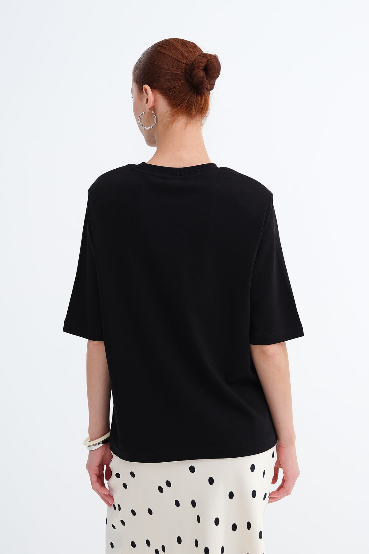 Black_Basic-Shoulder-Pad-T-Shirt-addax