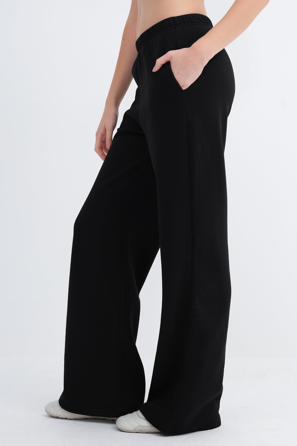 Black_Fleece-Joggers-addax
