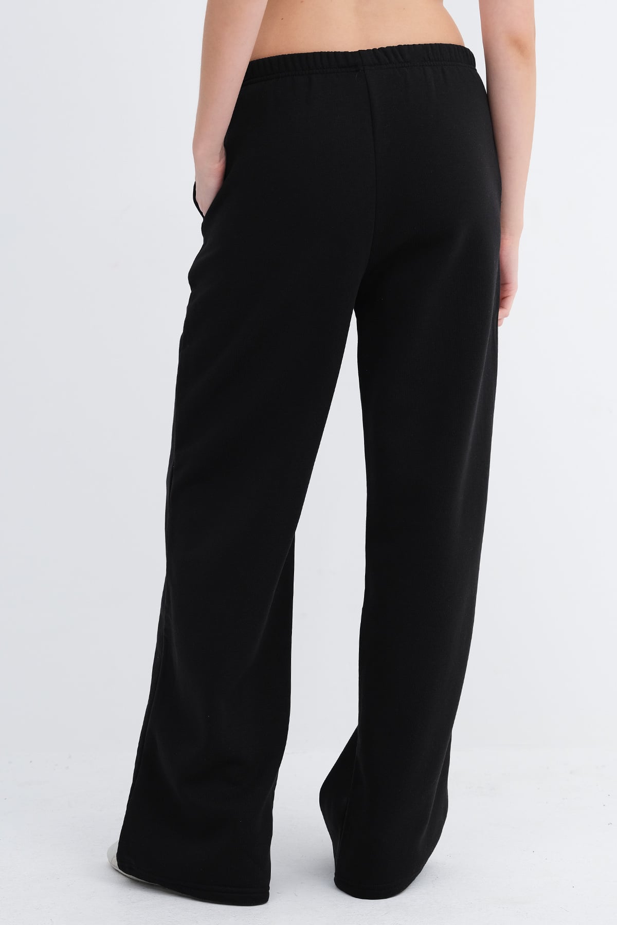 Black_Fleece-Joggers-addax