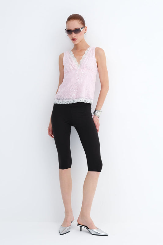 Black_High-Waist-Capri-Leggings-addax