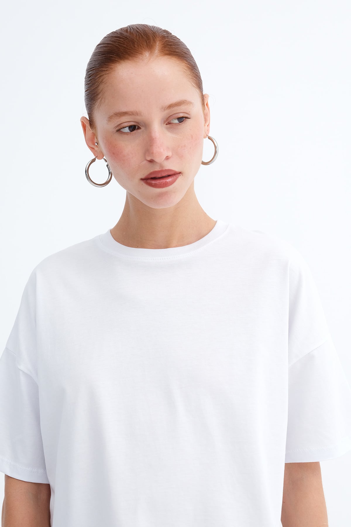 White_Short-Sleeve-Basic-T-Shirt-addax
