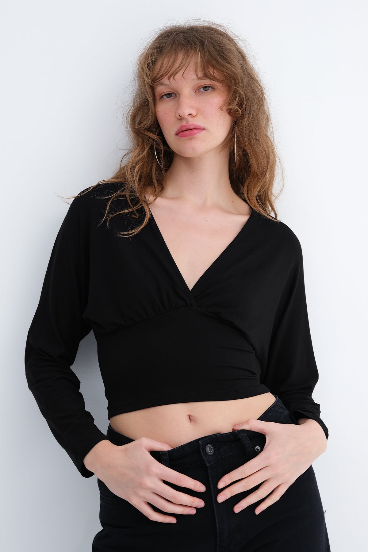 Black_V-Neck-Long-Sleeve-Blouse-addax
