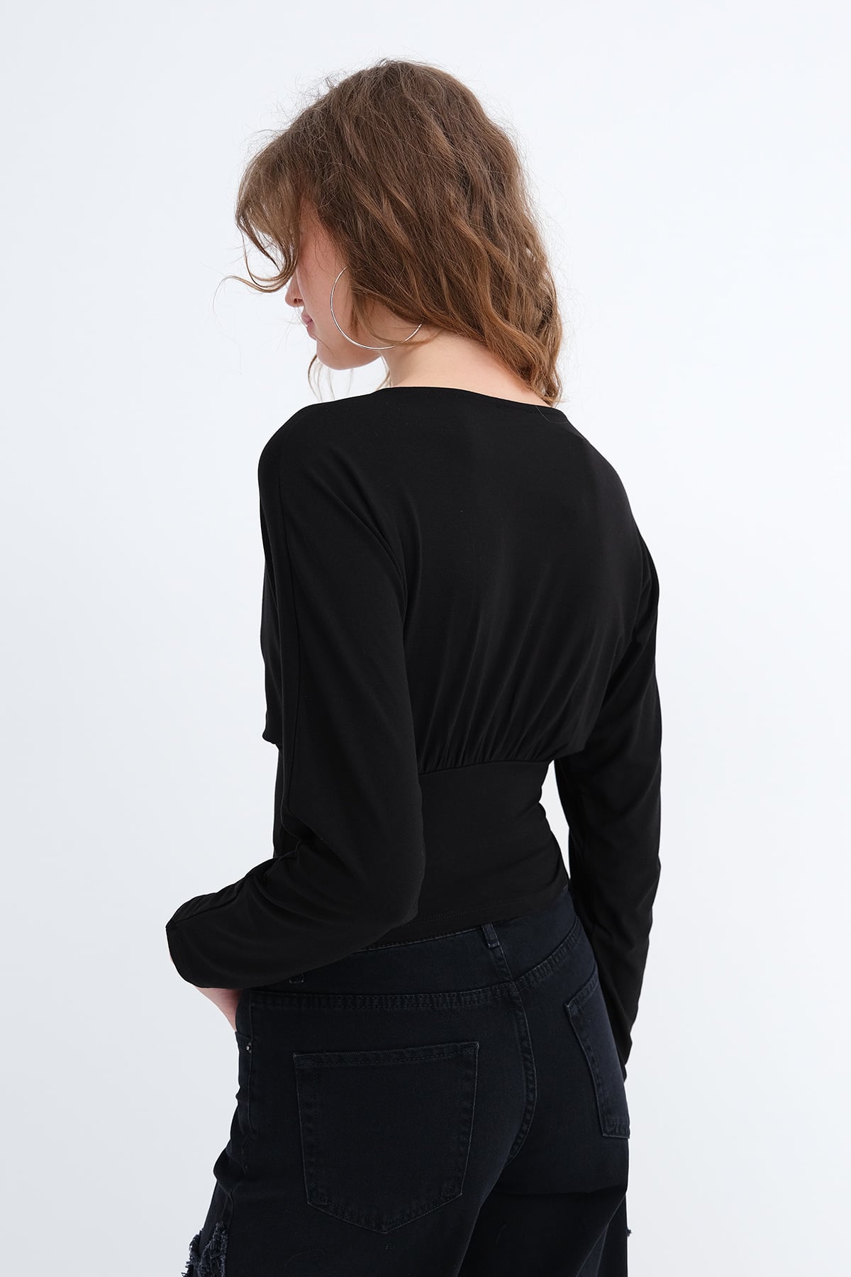 Black_V-Neck-Long-Sleeve-Blouse-addax