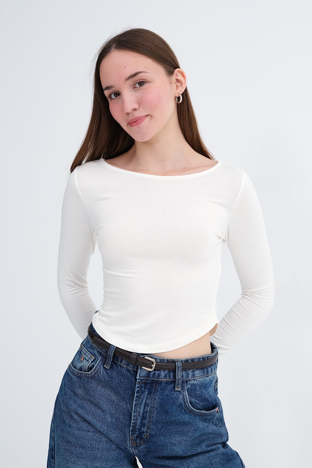 Ecru_Crew-Neck-Basic-Blouse-addax
