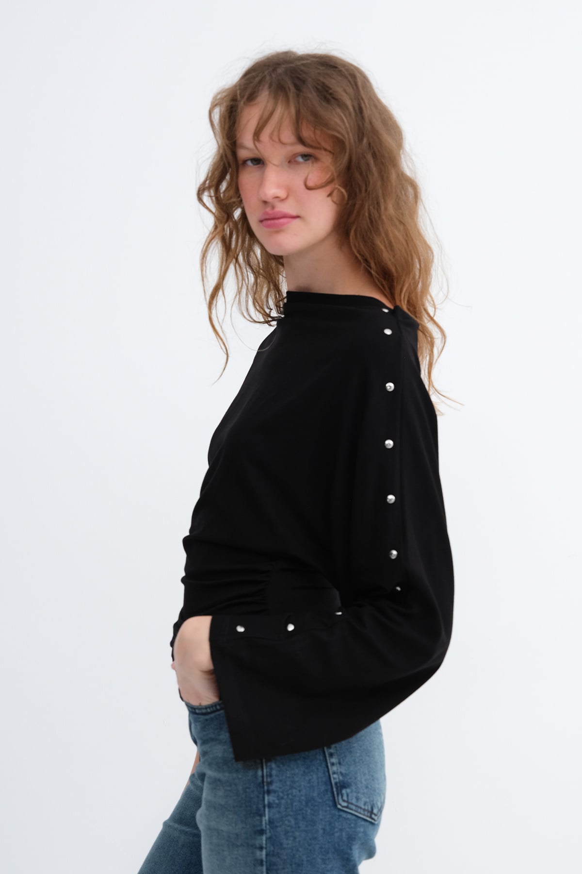 Black_Stud-Detail-Long-Sleeve-Blouse-addax