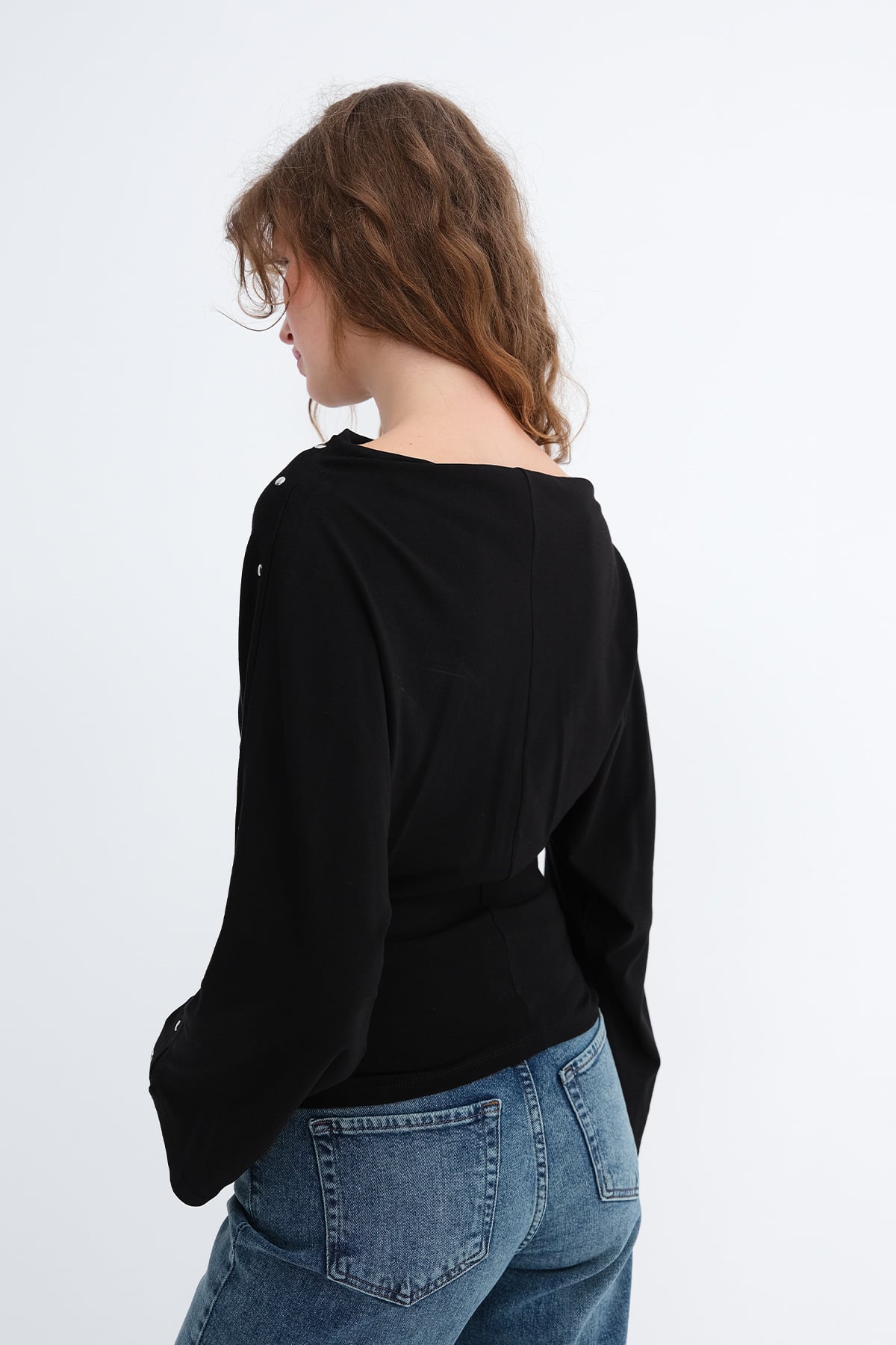 Black_Stud-Detail-Long-Sleeve-Blouse-addax