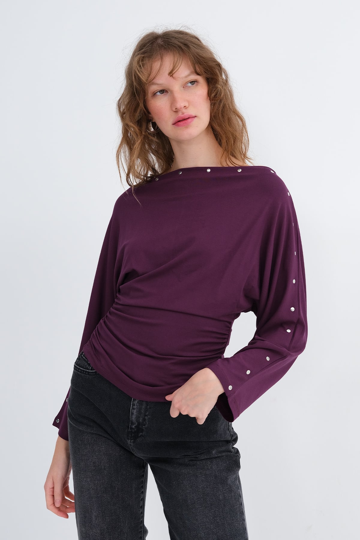 Gardenia_Stud-Detail-Long-Sleeve-Blouse-addax