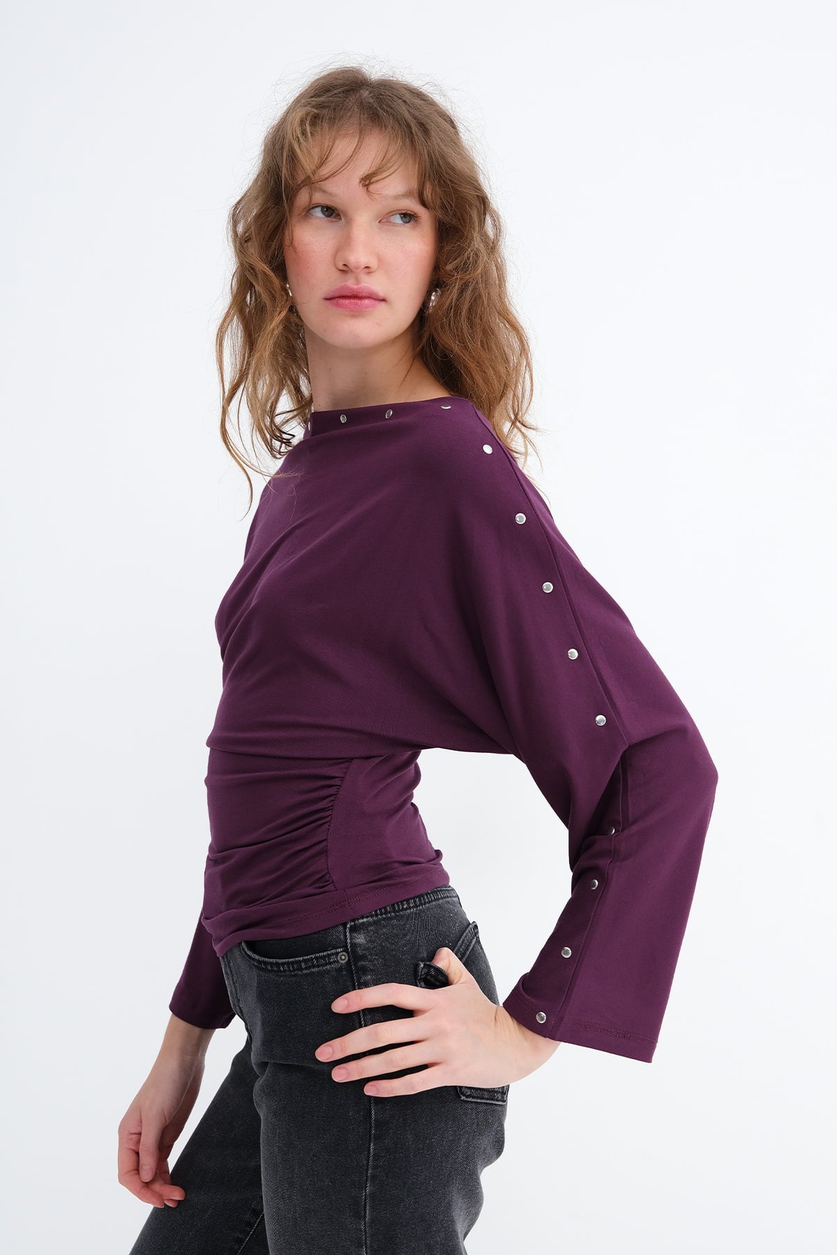 Gardenia_Stud-Detail-Long-Sleeve-Blouse-addax