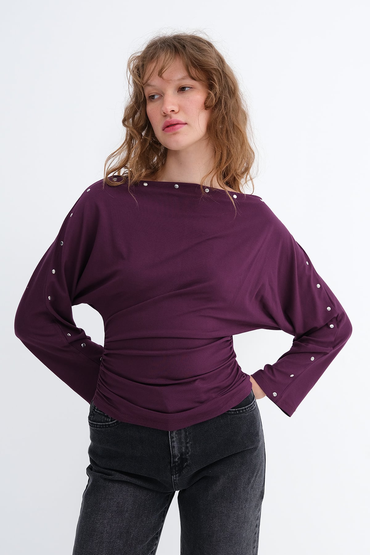 Gardenia_Stud-Detail-Long-Sleeve-Blouse-addax