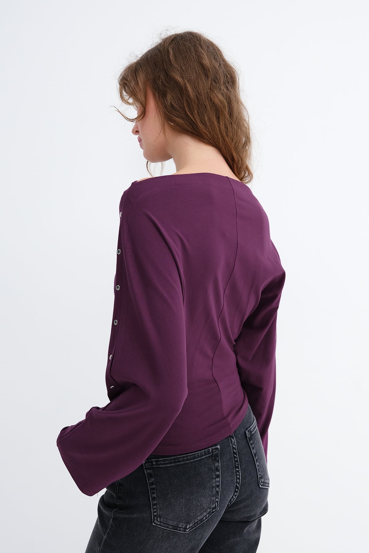 Gardenia_Stud-Detail-Long-Sleeve-Blouse-addax