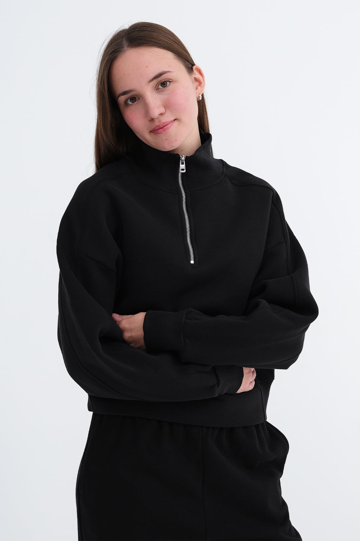 Black_Zippered-Collar-Fleece-Sweatshirt-addax