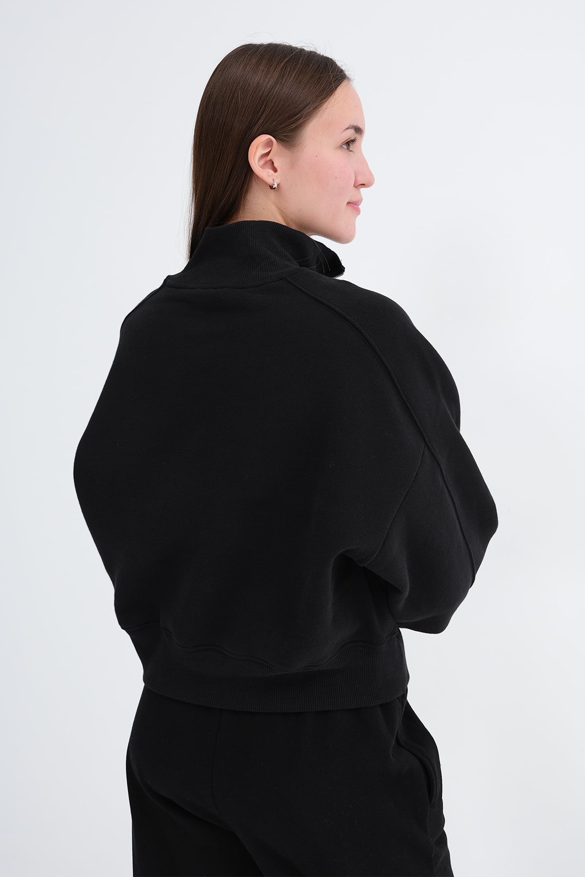 Black_Zippered-Collar-Fleece-Sweatshirt-addax