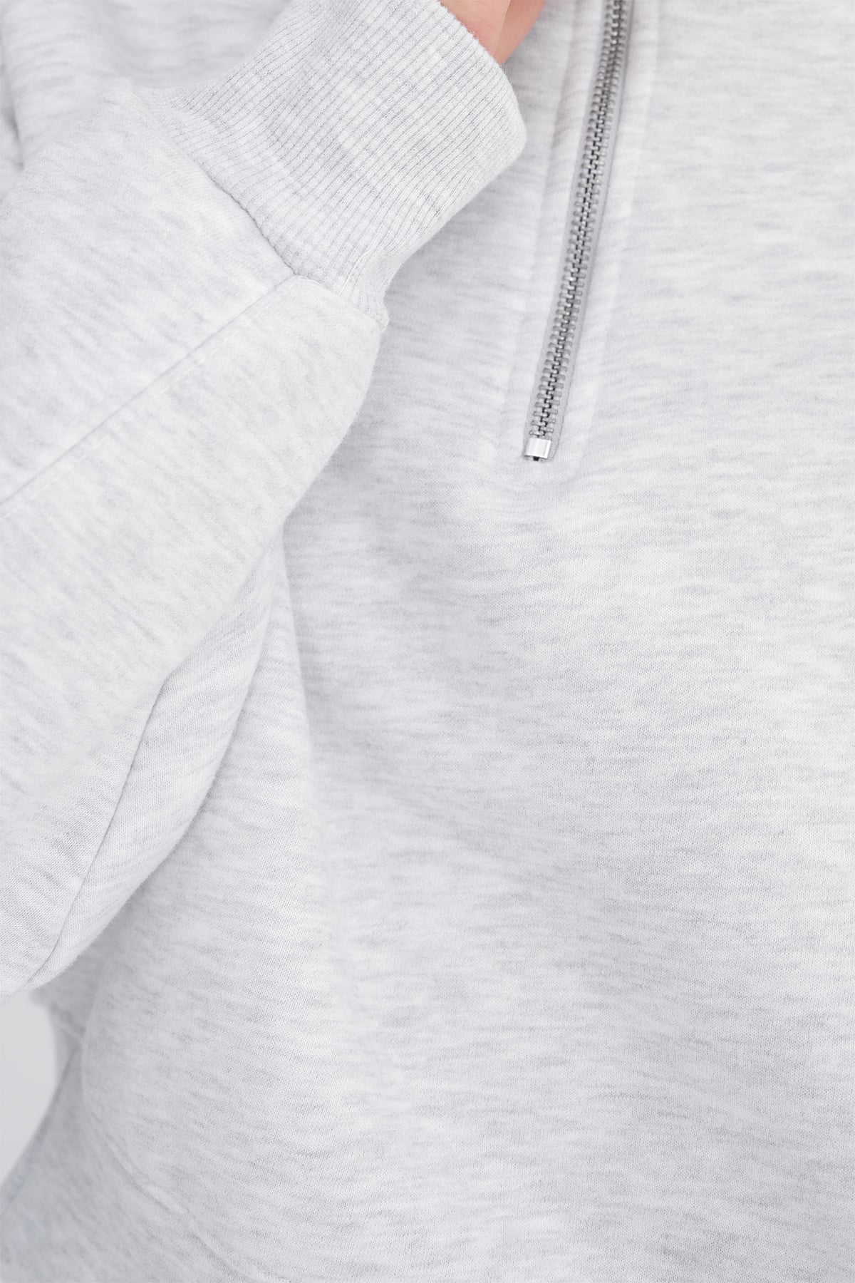 Snow-Melange_Zippered-Collar-Fleece-Sweatshirt-addax