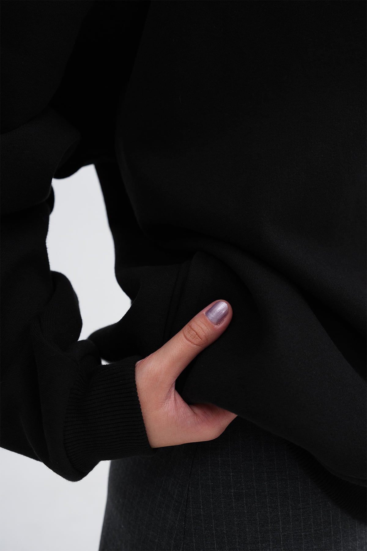 Black_Hooded-Brushed-Sweatshirt-addax