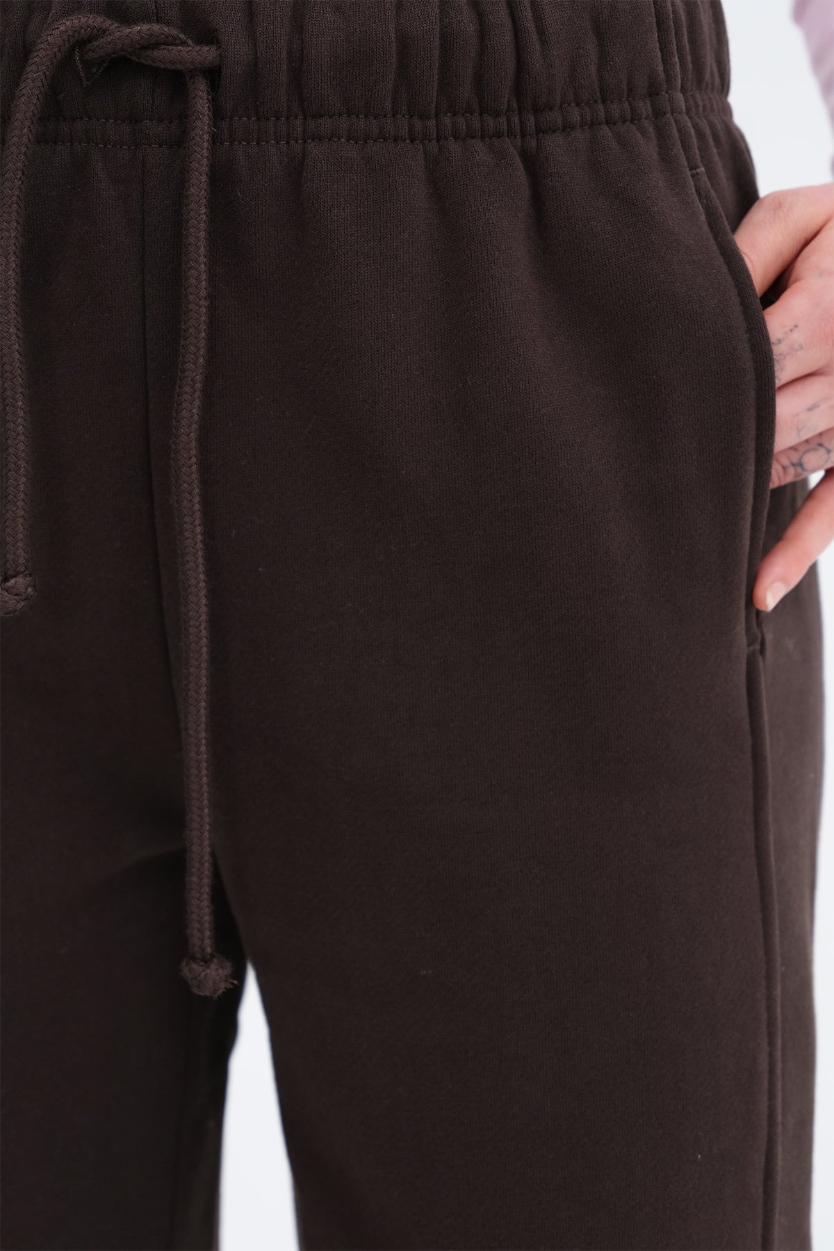 Bitter-Coffee_Elasticated-Waist-Fleece-Joggers-addax