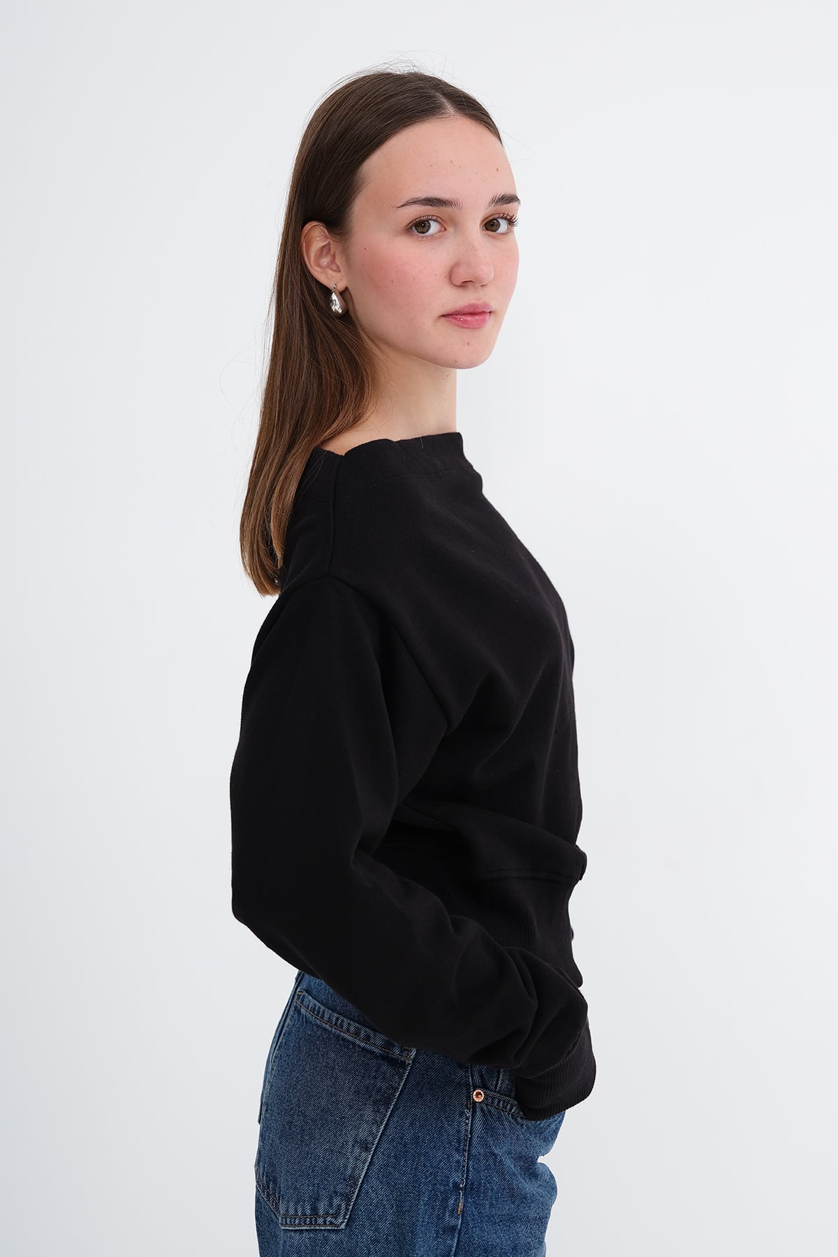 Black_Boat-Neck-Crop-Sweatshirt-addax