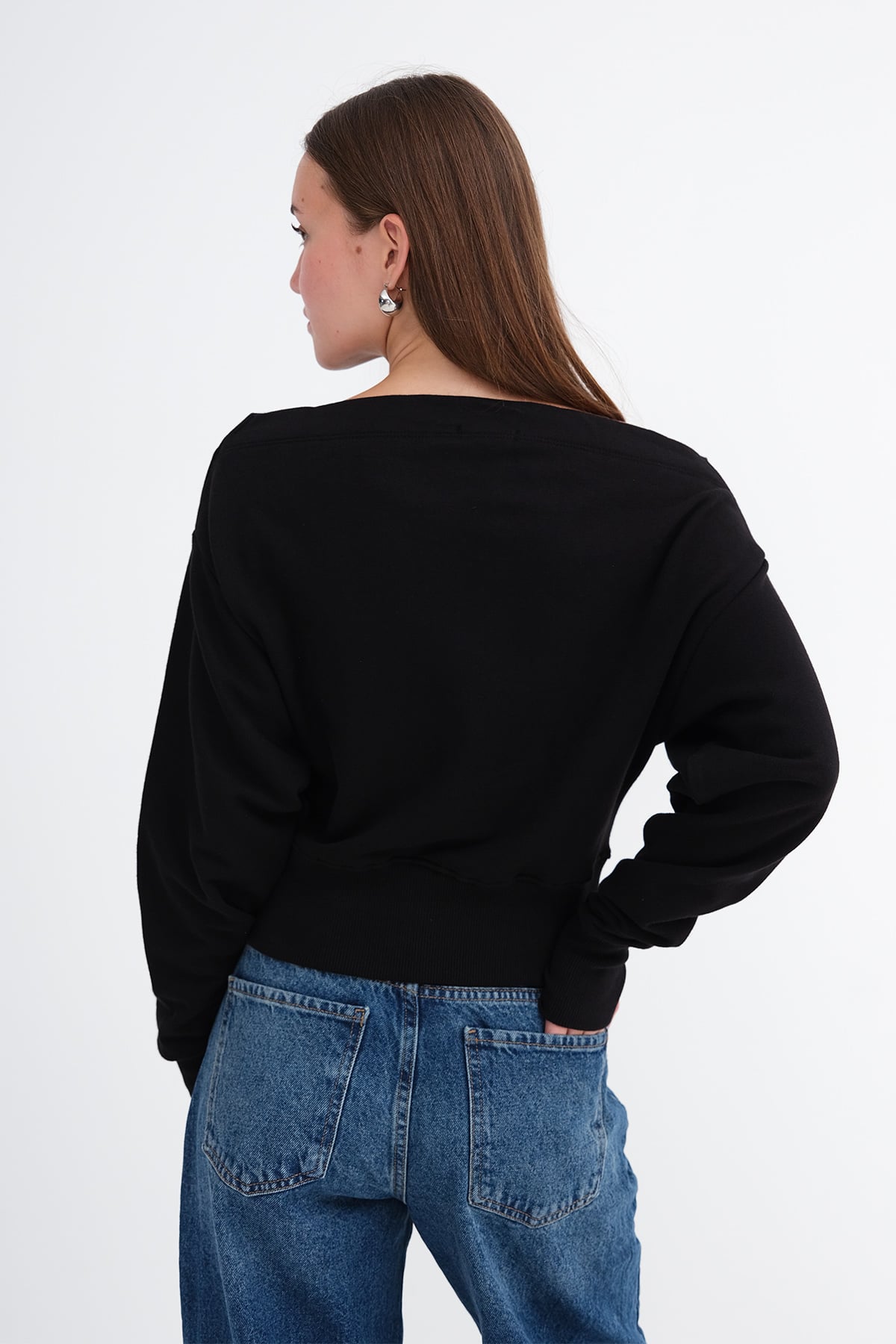 Black_Boat-Neck-Crop-Sweatshirt-addax